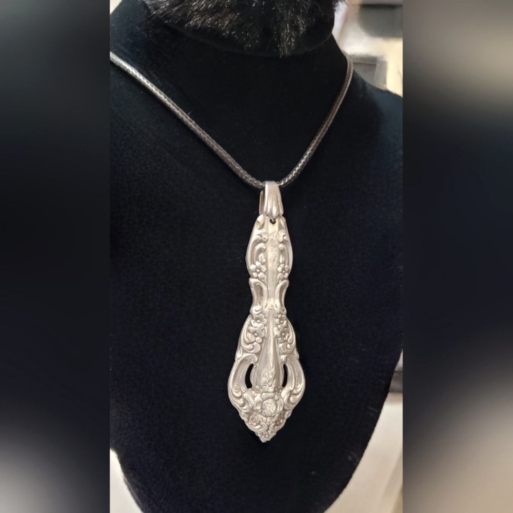 Hand-Crafted Necklace Pendant Silver Stainless Steel Heirloom MICHELANGELO Cube